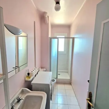 Cozy Studio, Sea View, Old Town, Near Beaches *