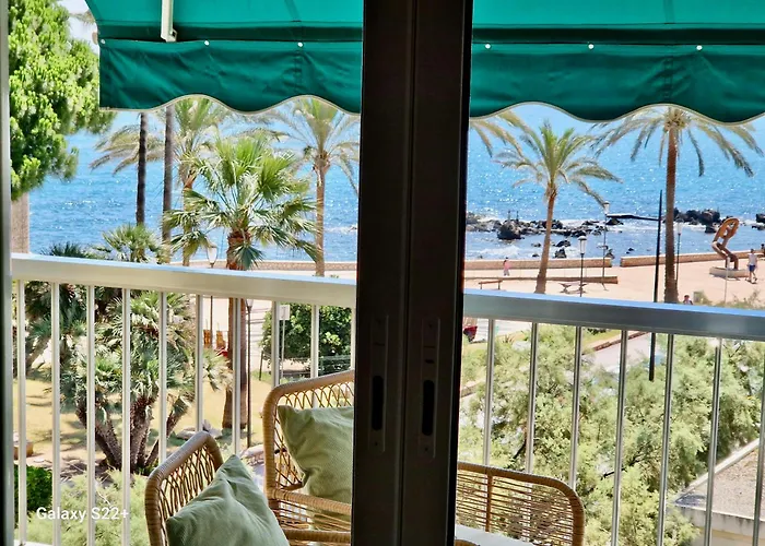Cozy Studio, Sea View, Old Town, Near Beaches Apartmán Antibes