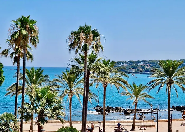 Cozy Studio, Sea View, Old Town, Near Beaches Apartmán